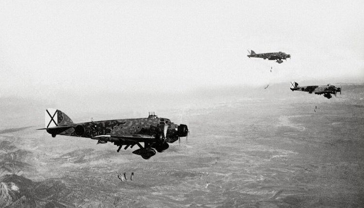 Savoia-Marchetti SM.81 FileSavoia Marchetti SM81jpg Wikimedia Commons