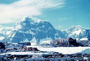 Savoia Peak httpsuploadwikimediaorgwikipediacommonsthu
