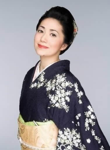 Sayuri Ishikawa 12 best Enka Traditional Japanese Music images on Pinterest