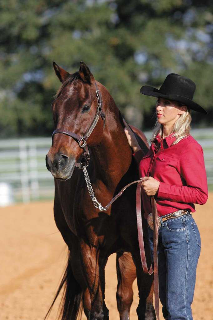 Scamper (horse) Legendary horse once a barrel racing champ dies at 35 San