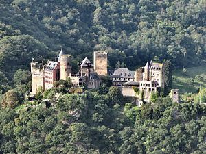 Schönburg (Rhine) httpsuploadwikimediaorgwikipediacommonsthu