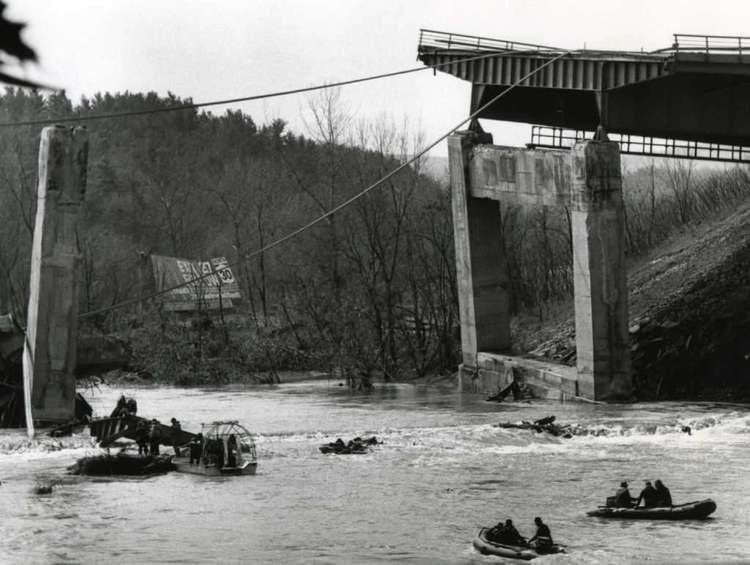 Schoharie Creek Bridge collapse 25 years ago 39the bridge was gone39 Times Union
