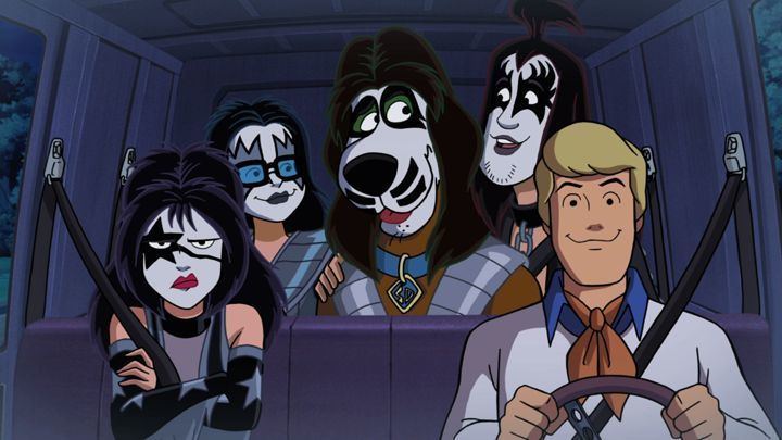 Scooby-Doo! and Kiss: Rock and Roll Mystery movie scenes The Scooby Doo crew in Kiss makeup in the new film Rock and Roll Mystery WB