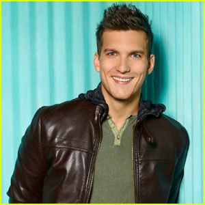 Scott Michael Foster Scott Michael Foster Photos News and Videos Just Jared Jr