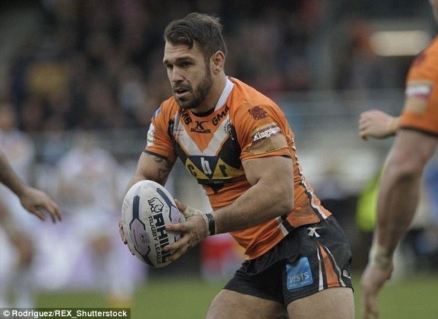 Scott Moore (rugby league) Castleford hooker Scott Moore played with broken foot in