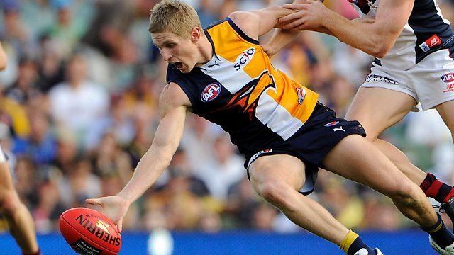 Scott Selwood Rising star Scott Selwood extends contract at West Coast