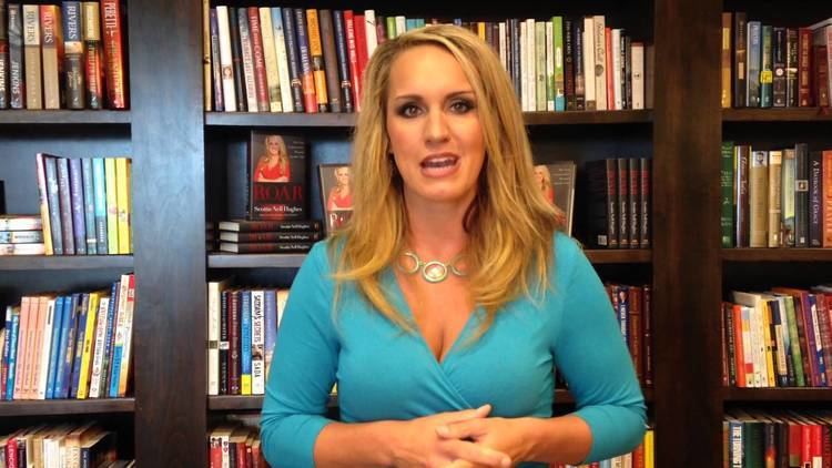 Scottie Nell Hughes Scottie Nell Hughes Talkes To Men About Her New Book ROAR YouTube