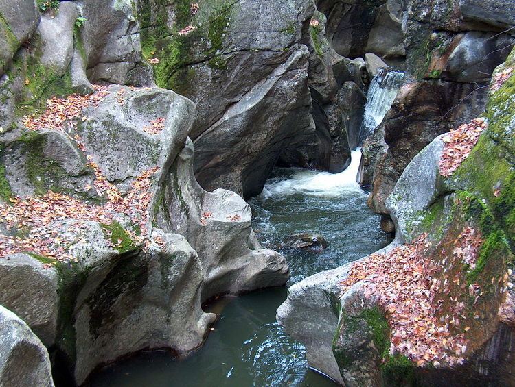 Sculptured Rocks Natural Area