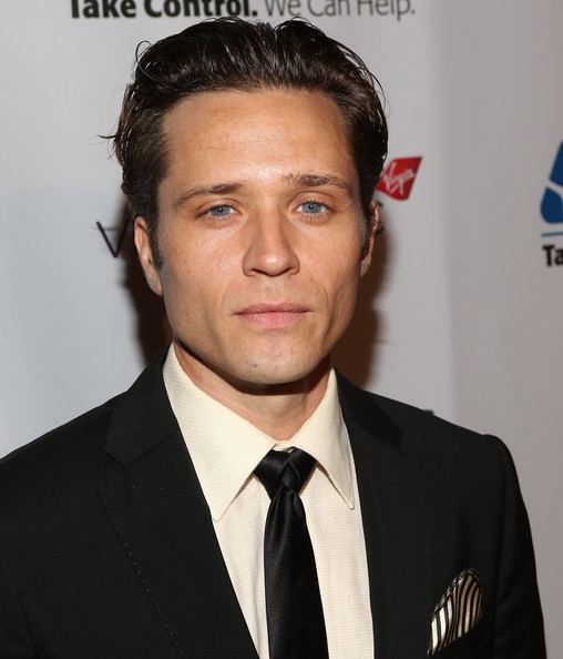 Seamus Dever Seamus Dever Photos Photos Arthritis Foundation Commitment To A