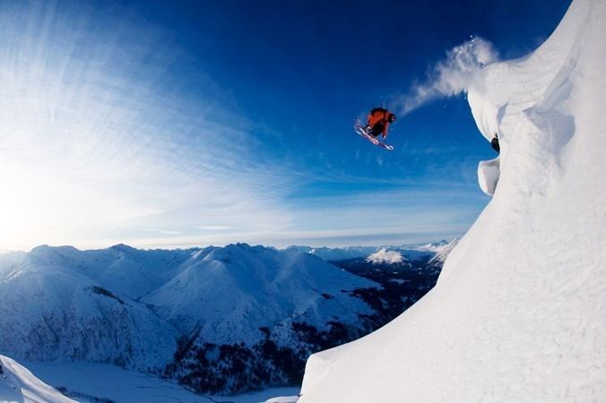 Sean Pettit Is Sean Pettit the Most Entertaining Skier SnowBrainscom