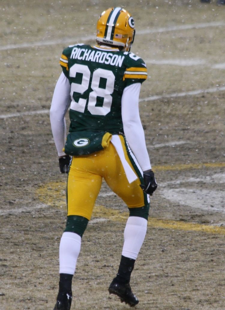Sean Richardson (American football) SeanRichardson28warmingupGreenBayPackersDec2013jpg