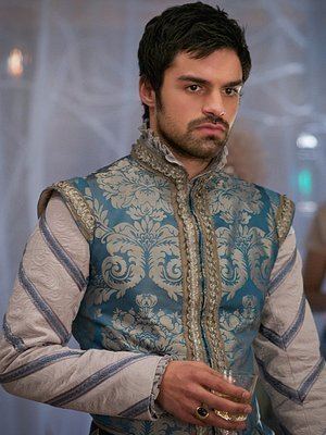 Sean Teale Reign Sean Teale On Mary Lola Dueling With Childhood Classmate