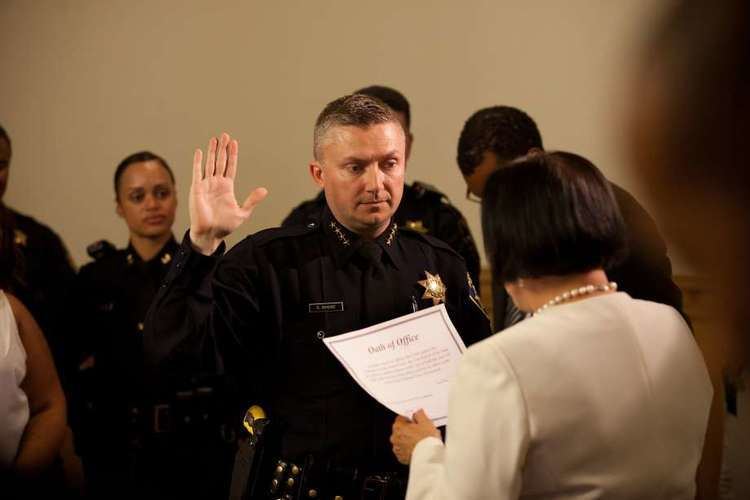 Sean Whent Sean Whent named permanent Oakland police chief SFGate