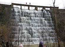 Searsville Dam httpsuploadwikimediaorgwikipediacommonsthu
