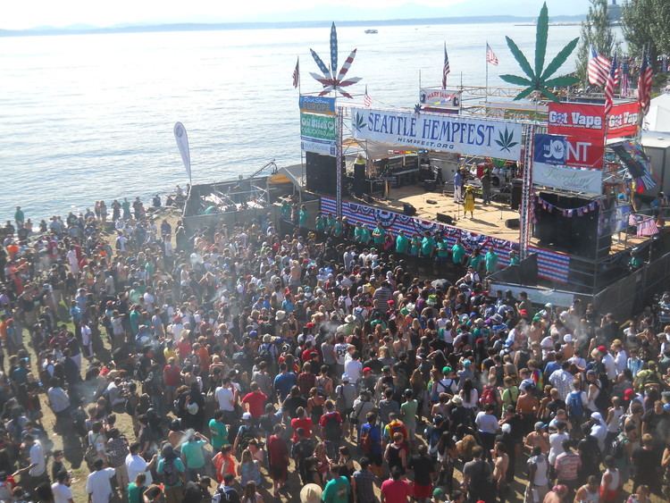 Seattle Hempfest Thousands Celebrate Legal Marijuana at Seattle Hempfest photos