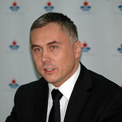 Sebastian Karpiniuk httpsuploadwikimediaorgwikipediacommonsthu