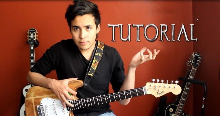 Sebastián Mora TUTORIAL Gloria en lo alto Christine d39clario Guitar by