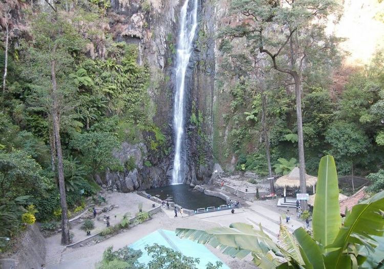 Sedudo Waterfall Sedudo Waterfall East Java Vacation Packages
