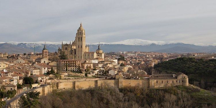 Segovia httpsuploadwikimediaorgwikipediacommonsthu