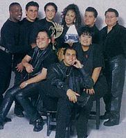 Selena y Los Dinos with her band, group picture