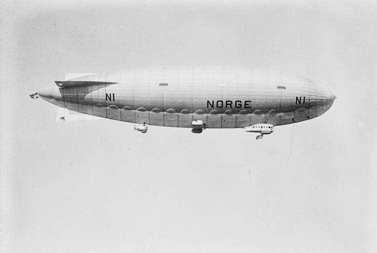 Semi-rigid airship