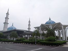 Senai Airport Mosque httpsuploadwikimediaorgwikipediacommonsthu