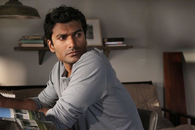 Sendhil Ramamurthy APTV Sendhil Ramamurthy Talks Acting Producing Family YouTube