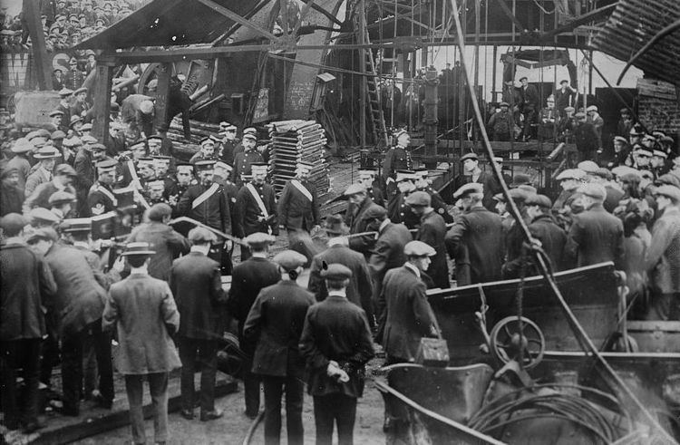 Senghenydd colliery disaster FileSenghenydd Colliery Disasterjpg Wikimedia Commons