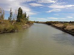 Senguerr River httpsuploadwikimediaorgwikipediacommonsthu