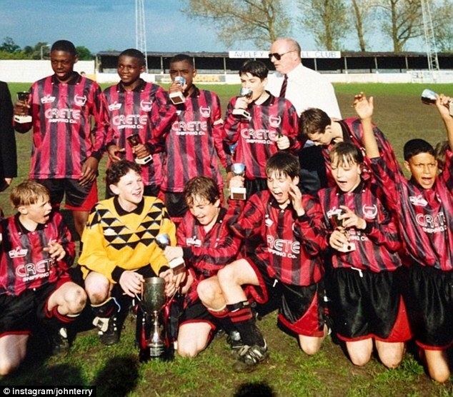 Senrab F.C. John Terry posts picture of Senrab youth team featuring Ledley King