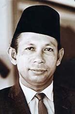 Senu Abdul Rahman httpsuploadwikimediaorgwikipediams55bSen