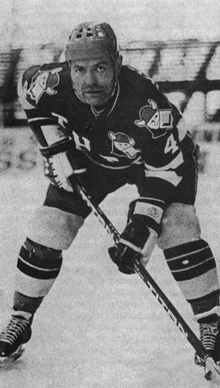 Seppo Lindström wwwtutohockeyfiimageslegendat02SeppoLindstro