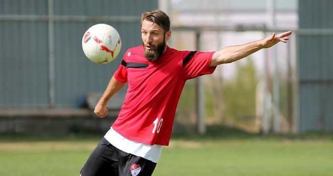 Serdar Özbayraktar Elazspor39un gol makinesi Serdar zbayraktar Spor Haberleri