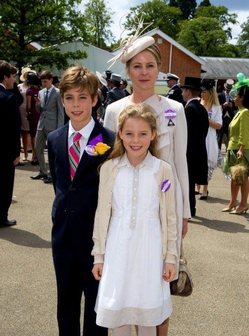 Serena Armstrong-Jones, Countess of Snowdon Serena ArmstrongJones Viscountess Linley and her two children Hon