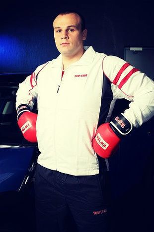 Sergei Kuzmin (boxer) staticboxreccomthumb443SergeyKuzminjpg310p
