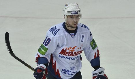 Sergei Mozyakin KHL Mozyakin Inspires Metallurg to Pound Medvescak