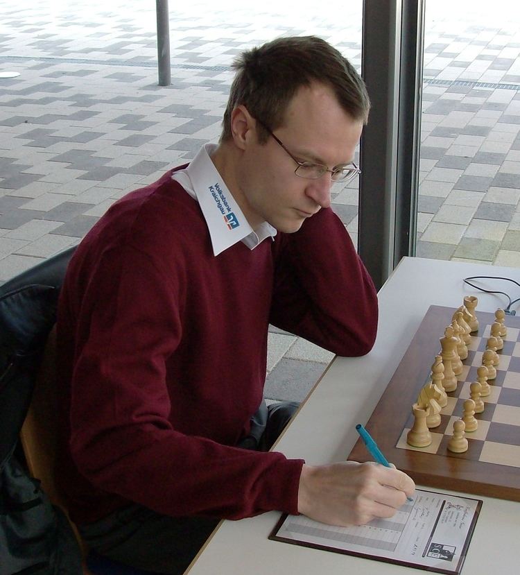 Sergei Tiviakov Sergei Tiviakov chess games and profile ChessDBcom