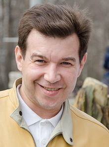 Sergey Chumakov (singer) httpsuploadwikimediaorgwikipediacommonsthu