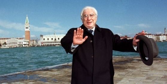 Sergio Berlinguer Sergio Berlinguer nelle stanze del potere Regione la Nuova Sardegna