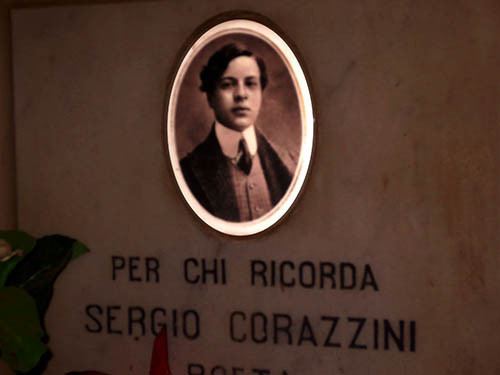 Sergio Corazzini Sergio Corazzini Verano Monumental Cemetery in Rome