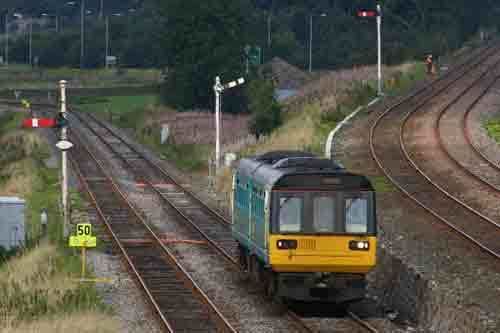 Settle Junction railway station wwwtrainspotscouk300399settle142084settle