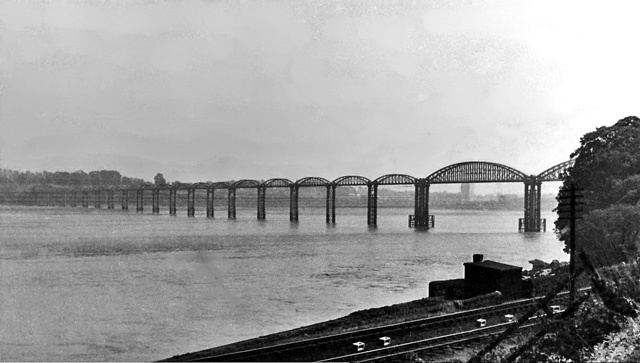 Severn Railway Bridge httpsuploadwikimediaorgwikipediacommons99