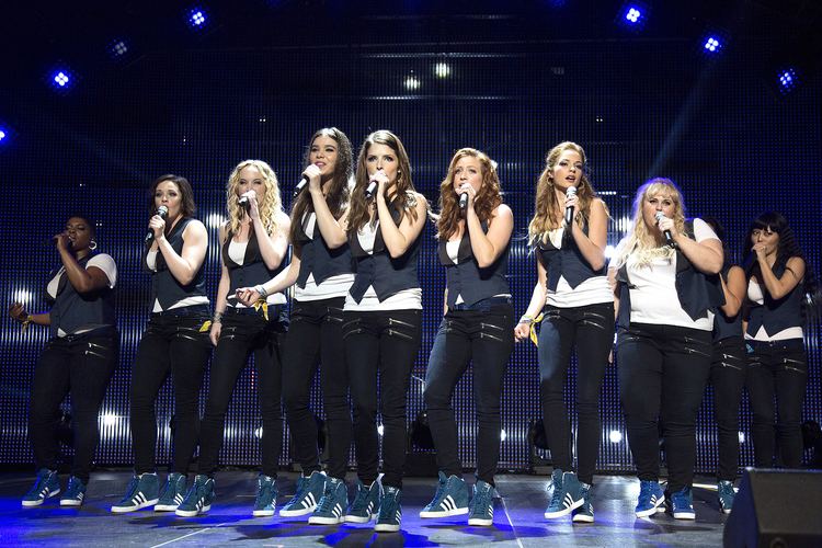 Shaapa movie scenes The Barden Bellas perform in a scene from Pitch Perfect 2