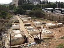Shaare Zedek Cemetery, Jerusalem httpsuploadwikimediaorgwikipediacommonsthu