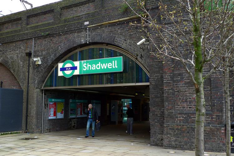 Shadwell DLR station httpsc1staticflickrcom5400144582024187668