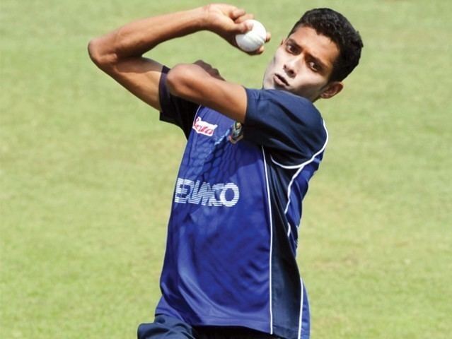 Shafiul Islam (Cricketer) playing cricket