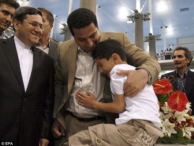 Shahram Amiri Iranian scientist Shahram Amiri returns home after 39being