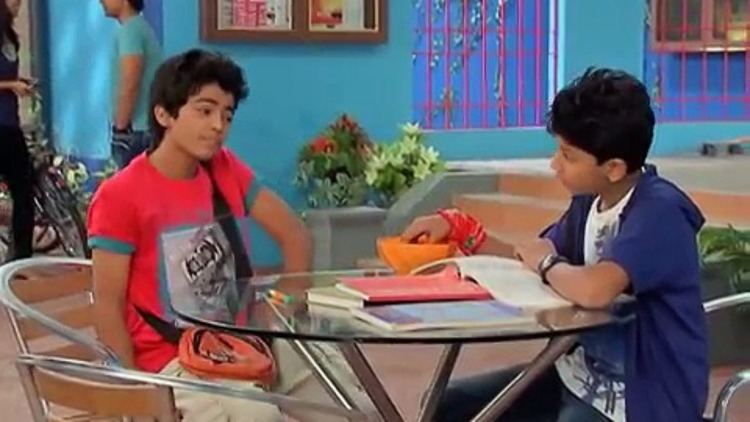 Shake It Up (Indian TV series) two children doing their school tasks on a table