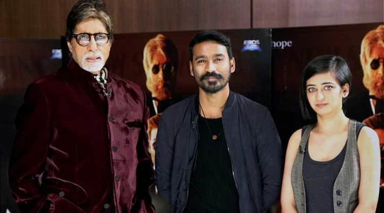 Went through some 33 scripts before Shamitabh Dhanush The