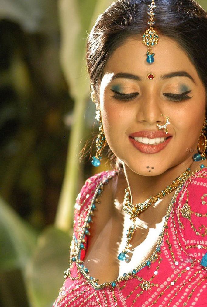 Shamna Kasim Malayalam movie photos Malayalam cinema gallery